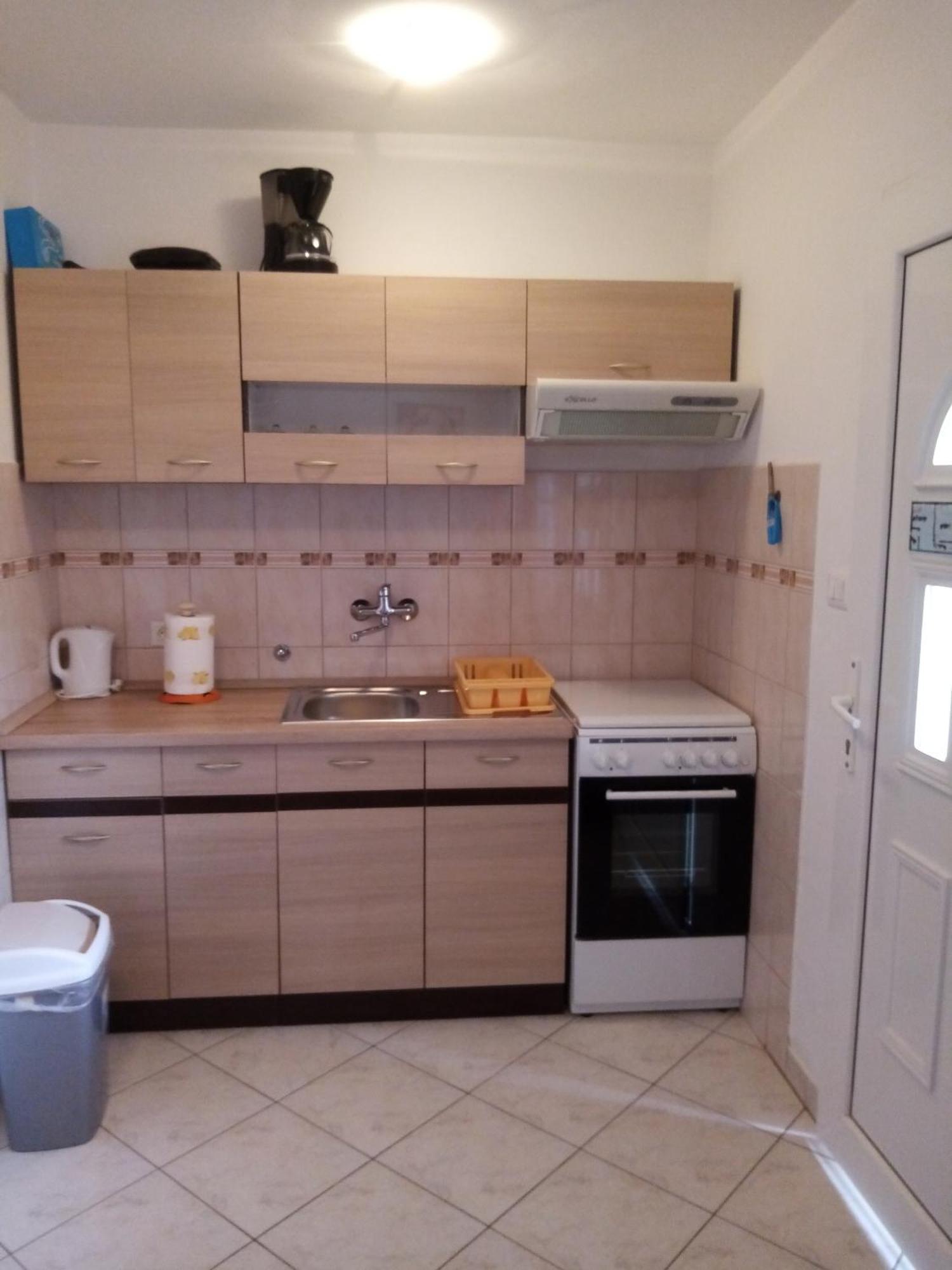 Apartmani Vitkovic II Cres Exterior foto